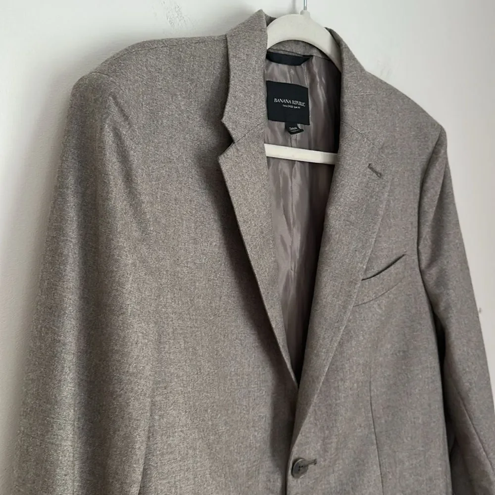 Banana Republic Men’s Tailored-Fit Melton Superfine Wool Blazer Charcoal 38R